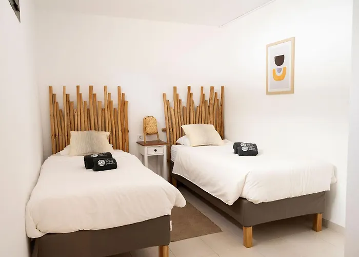 Vhana Villa *